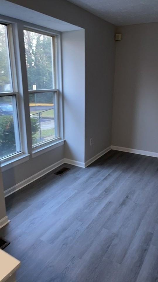 16198 Henderson Ln - Photo 2 of 9