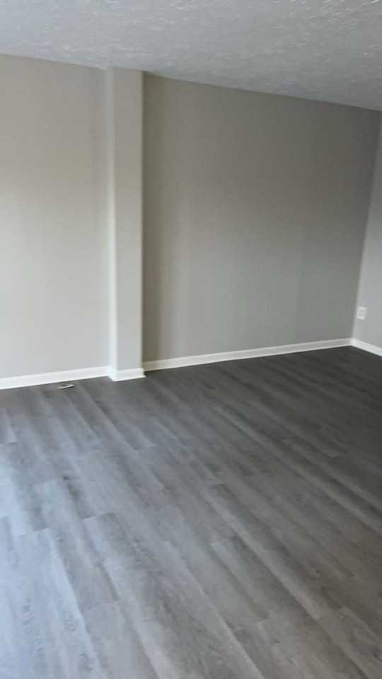 16198 Henderson Ln - Photo 3 of 9