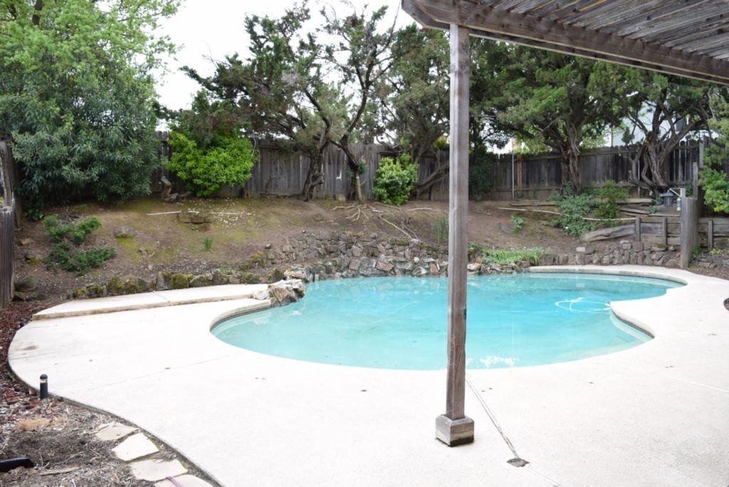 8250 Canyon Oak Dr - Photo 4 of 24