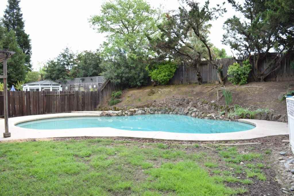 8250 Canyon Oak Dr - Photo 5 of 24