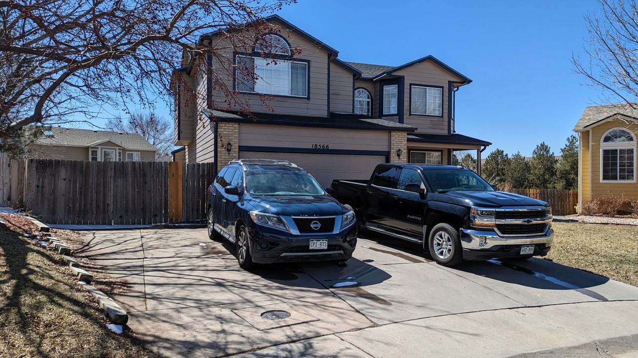 18566 E Greenwood Pl - Photo 2 of 25