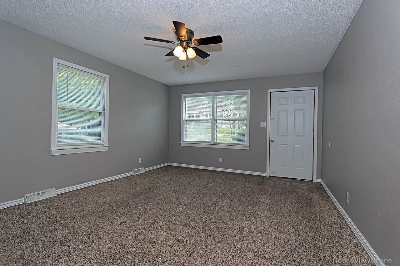 1516 Stoddard Street - Photo 7 of 24