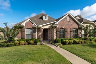 3106 Southwest Hillstone Avenue - Photo 1 of 1