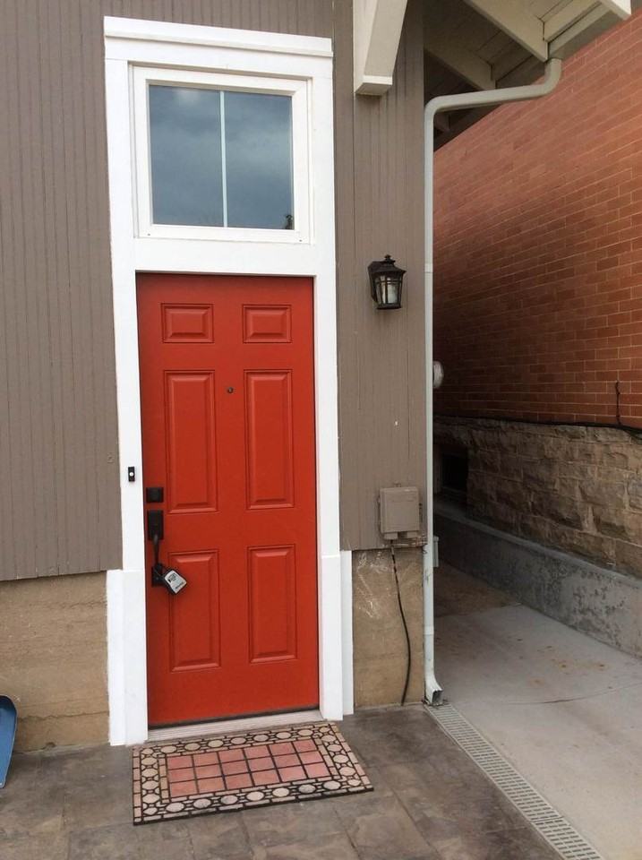 404 E Oak St #B - Photo 4 of 12