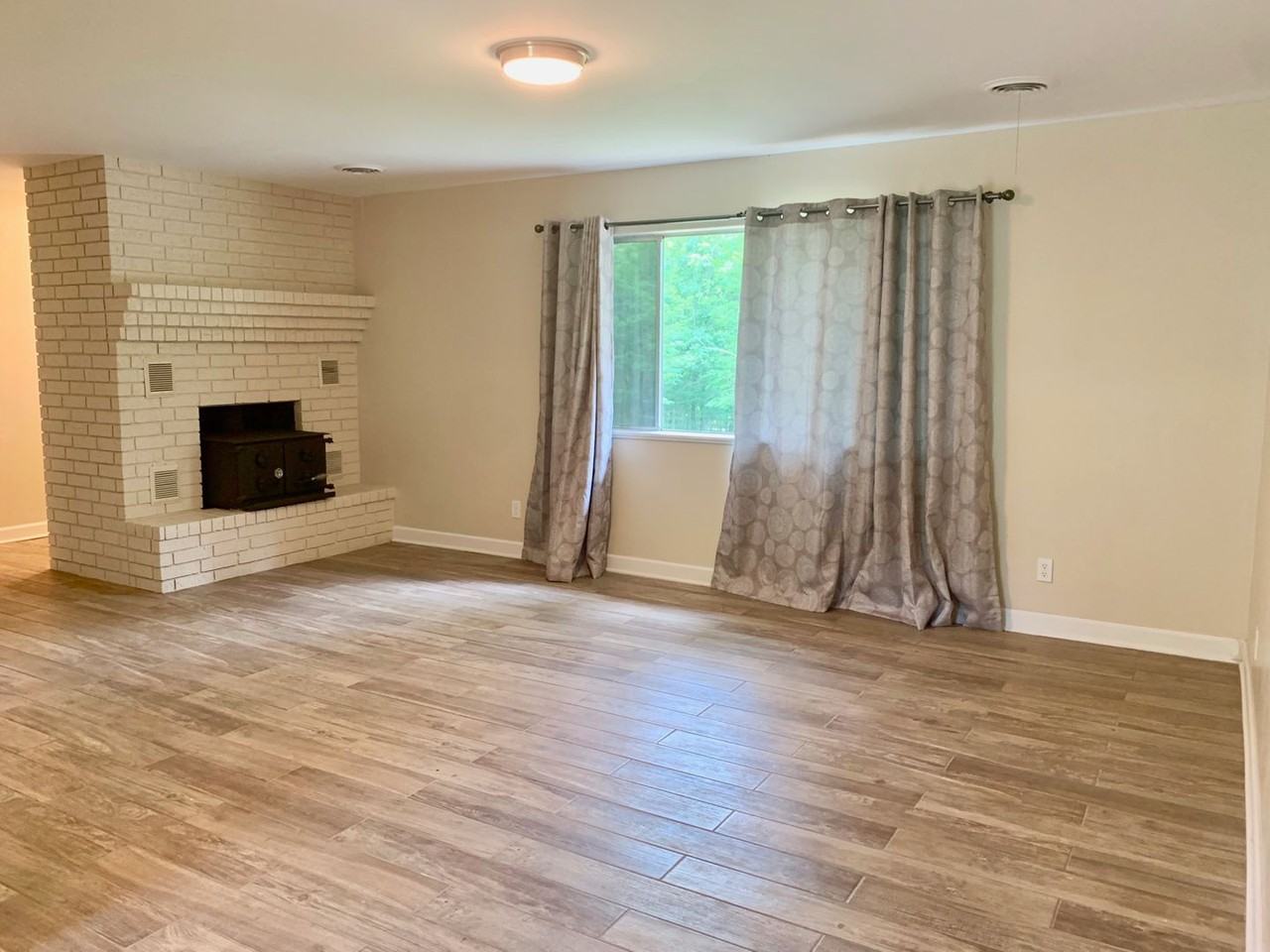 3500 Friendly Hope Rd - Photo 6 of 10