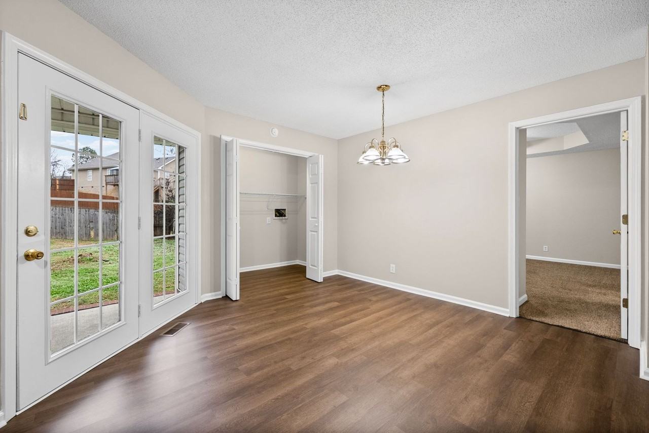 386 Brook Mead Dr - Photo 6 of 24