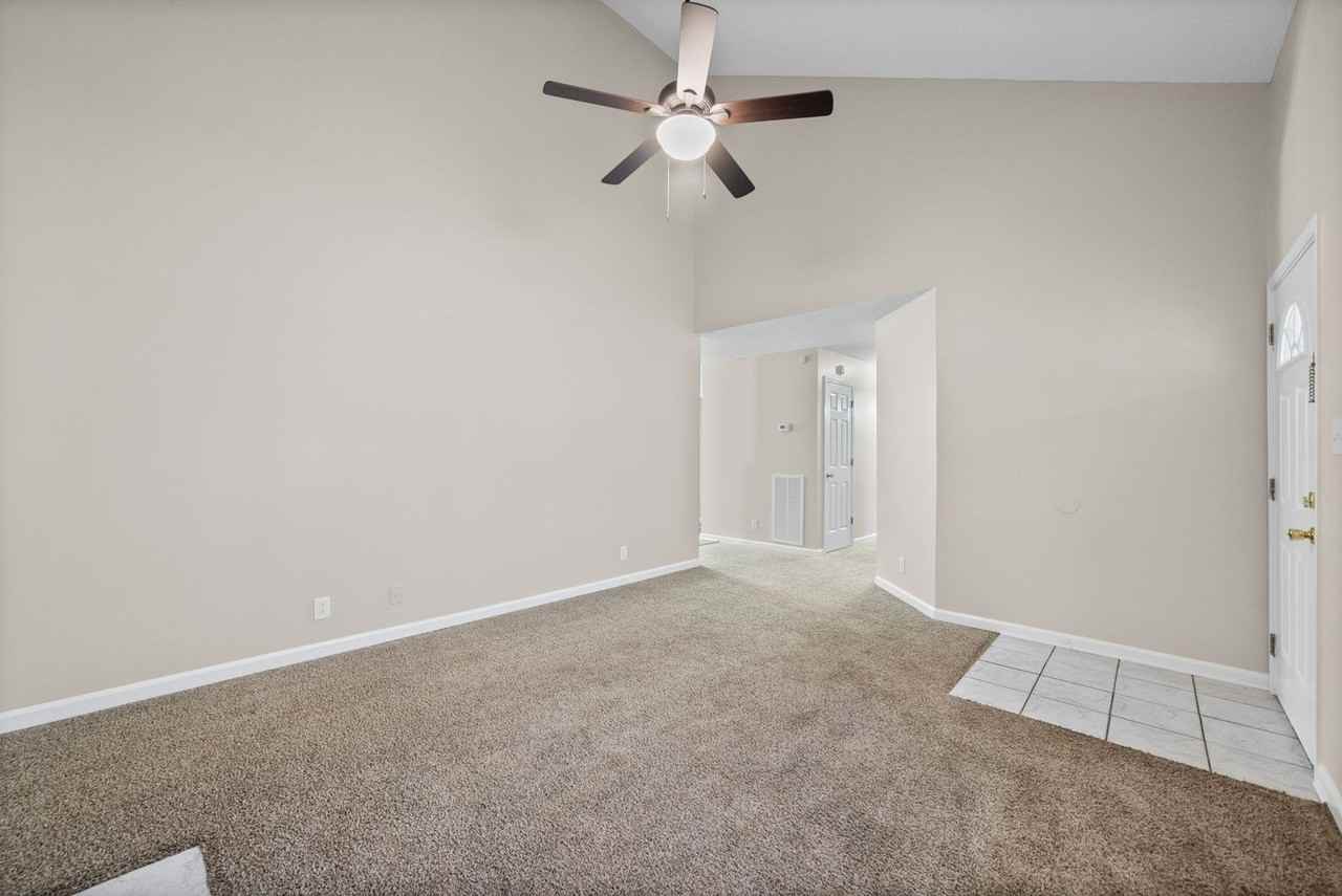 386 Brook Mead Dr - Photo 7 of 24