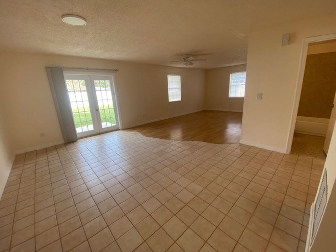 19 Woodston Ln - Photo 5 of 26