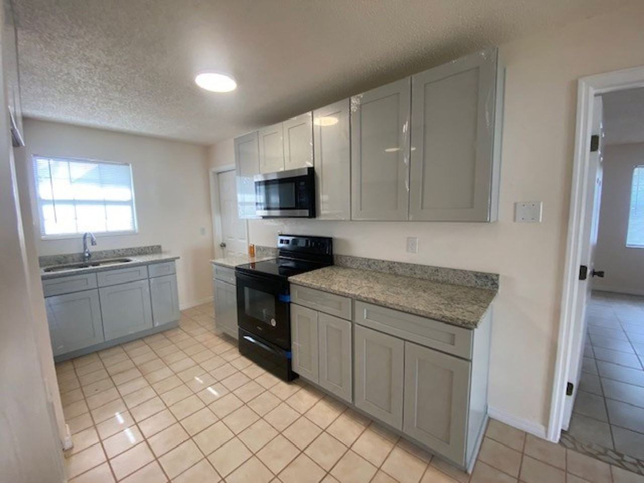 19 Woodston Ln - Photo 6 of 26