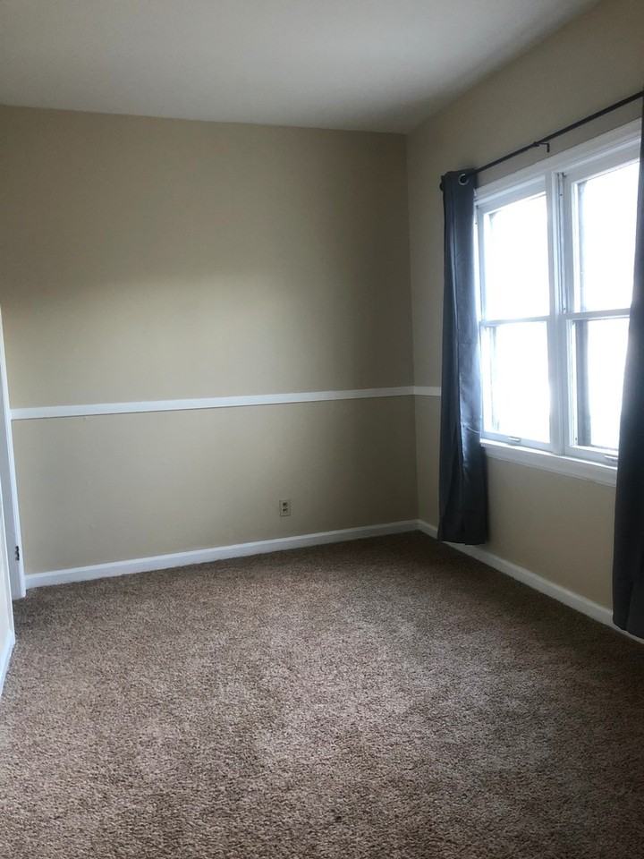 114 Silver Avenue - Photo 2 of 5