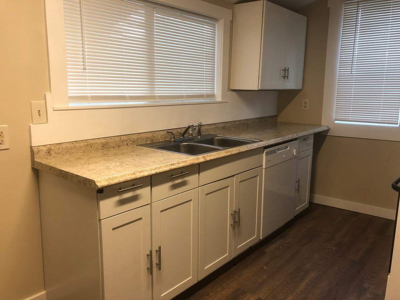 114 Silver Avenue - Photo 3 of 5