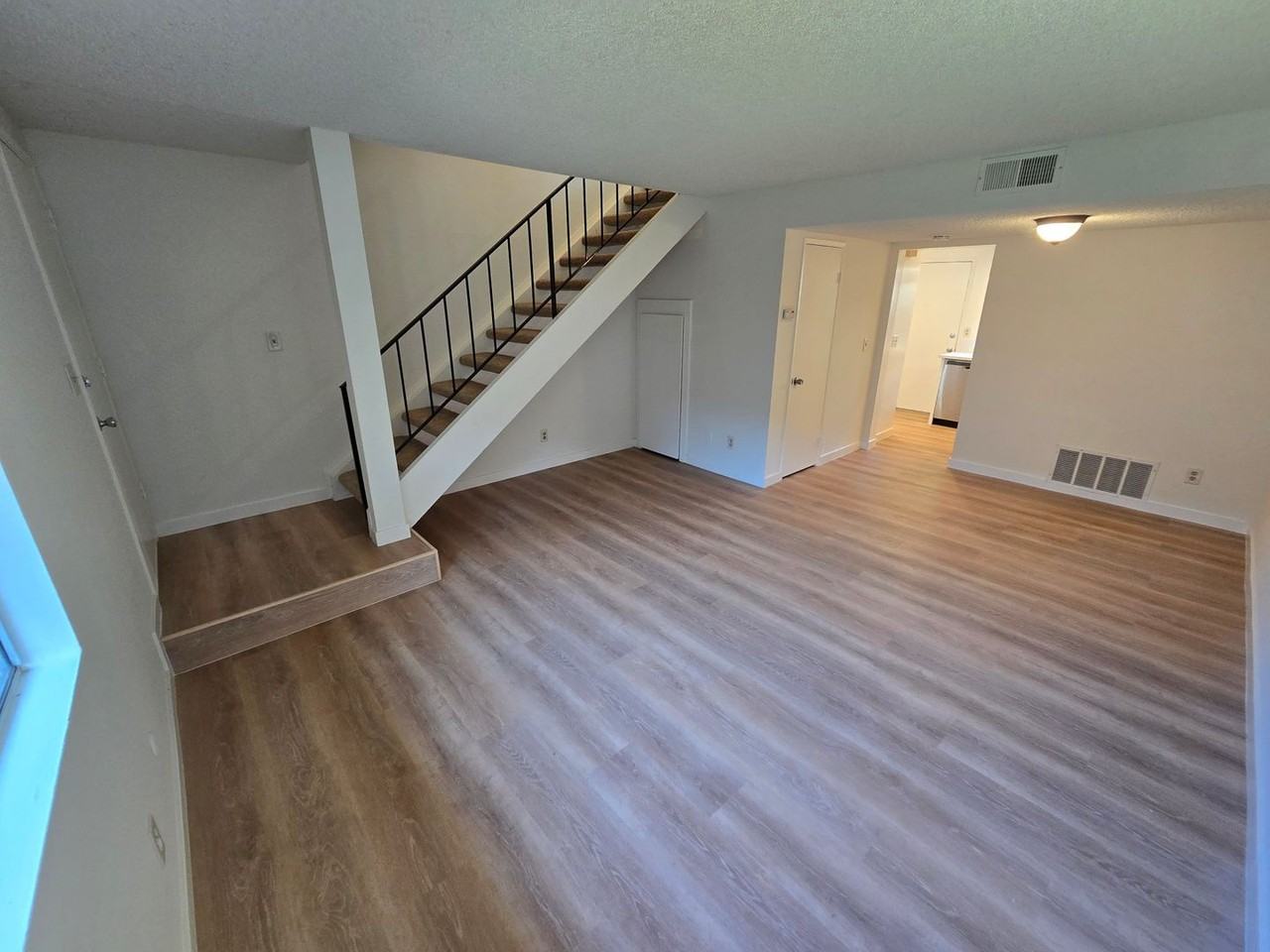 983 Amistad Court #B - Photo 3 of 16