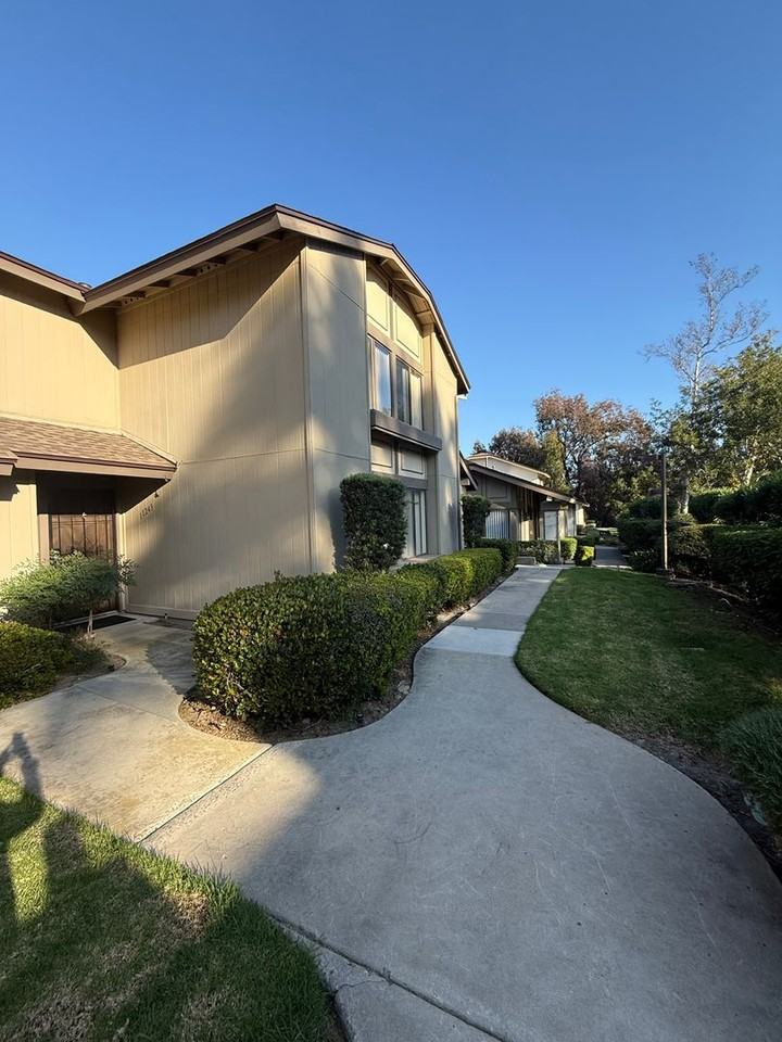 10245 Mirabel Ln - Photo 2 of 33