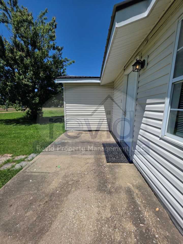 116 Ervin Lane - Photo 3 of 21