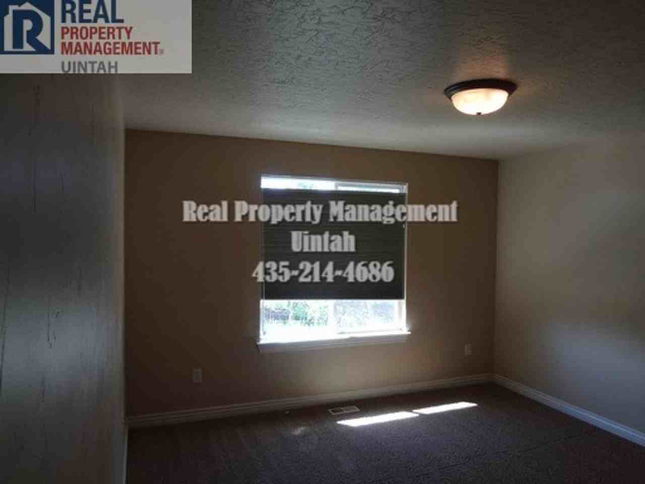 717 West 350 North - Photo 3 of 16