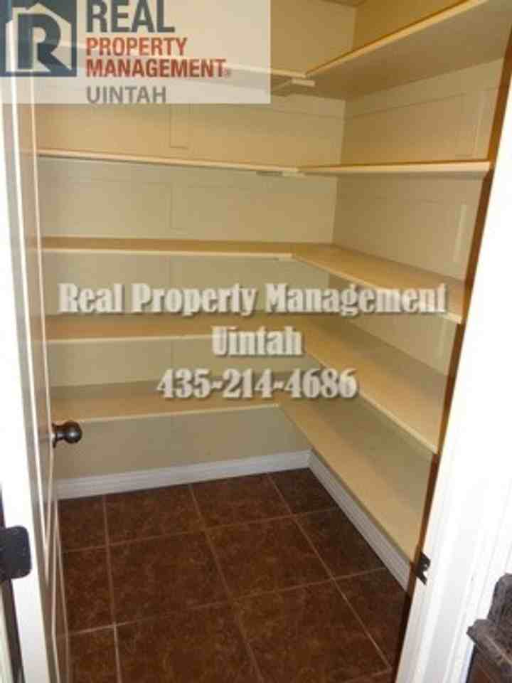 717 West 350 North - Photo 6 of 16