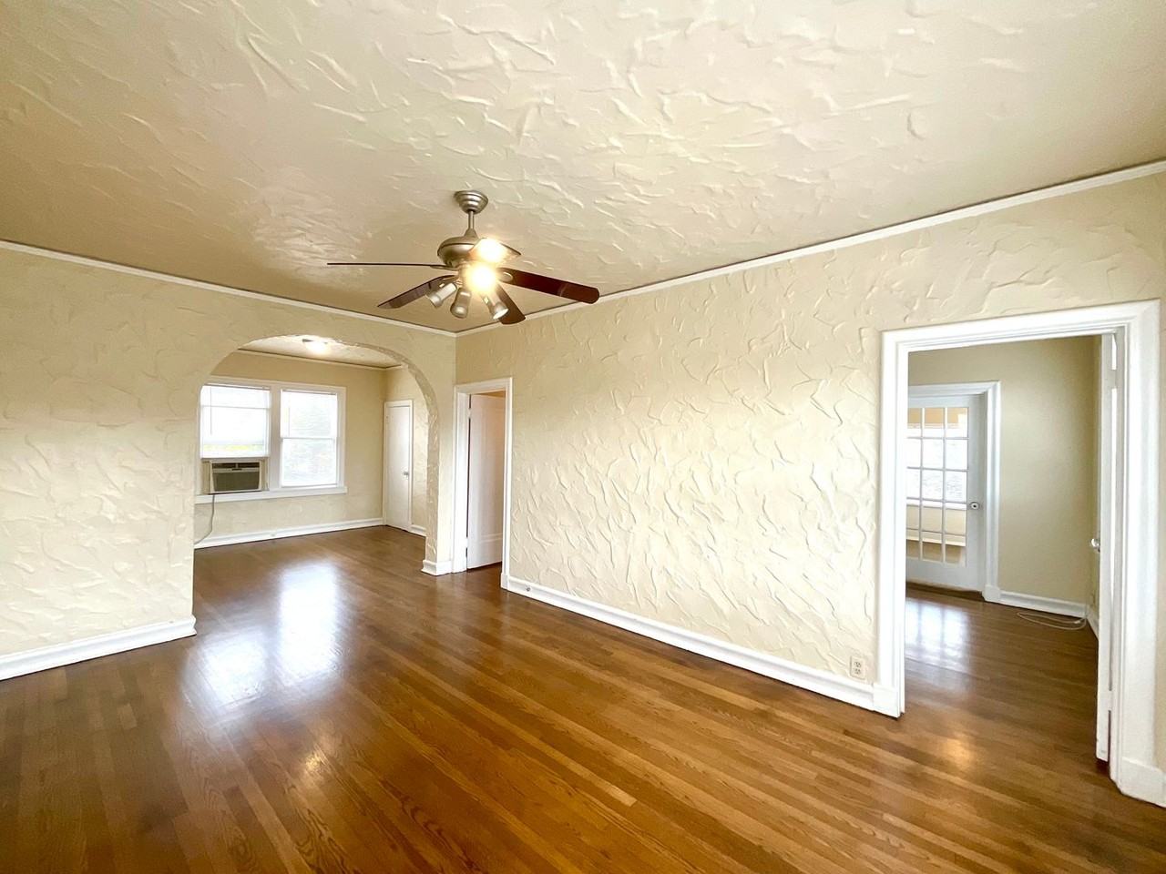 1645 W Mulberry Ave - Photo 7 of 31