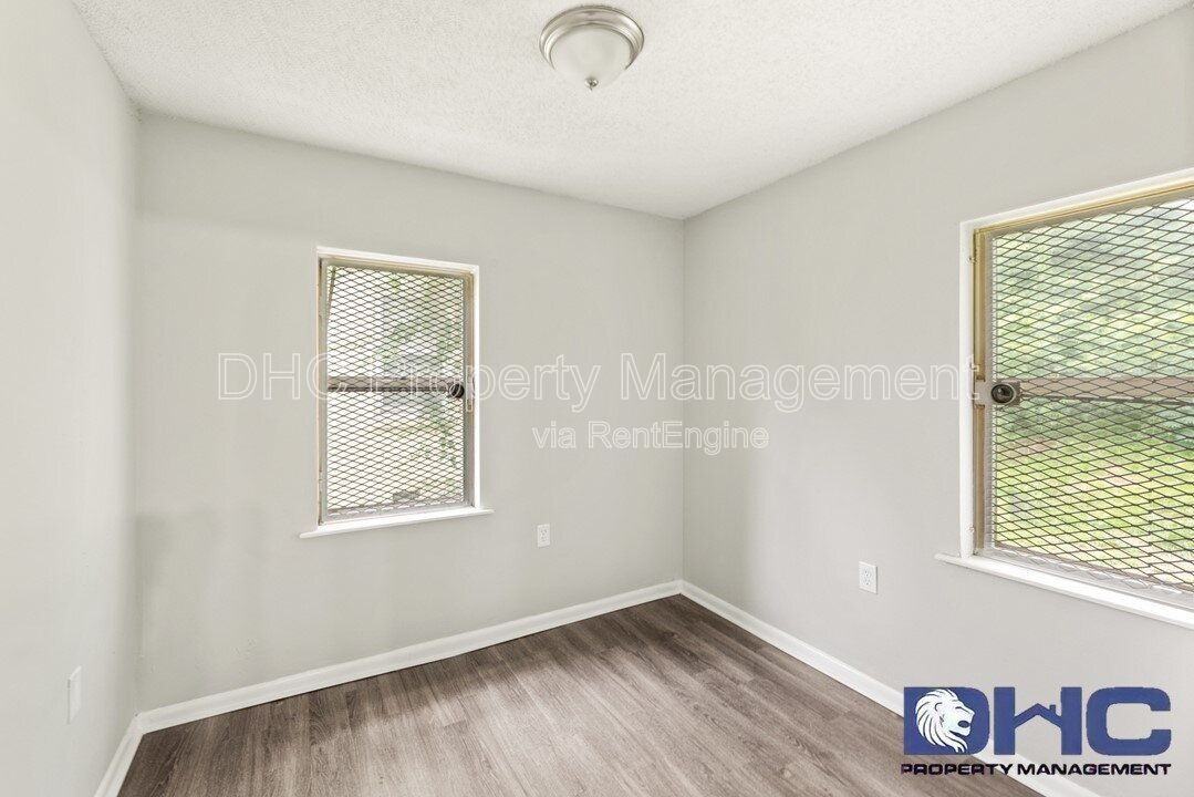 171 Lawton St Sw #A - Photo 6 of 12