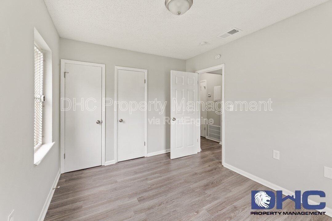 171 Lawton St Sw #A - Photo 7 of 12