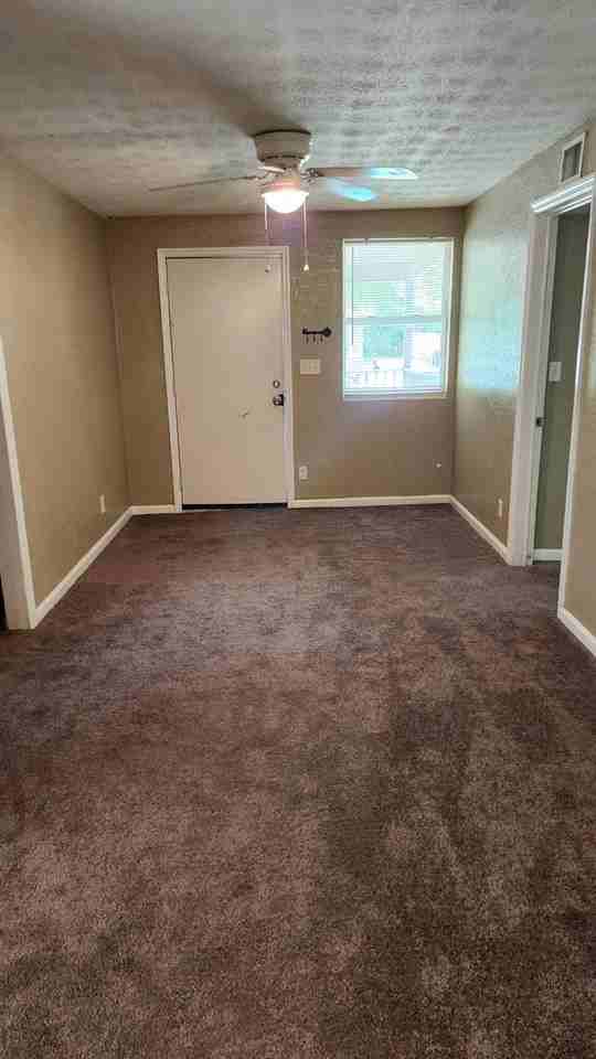 1177 W 26th St - Photo 3 of 26