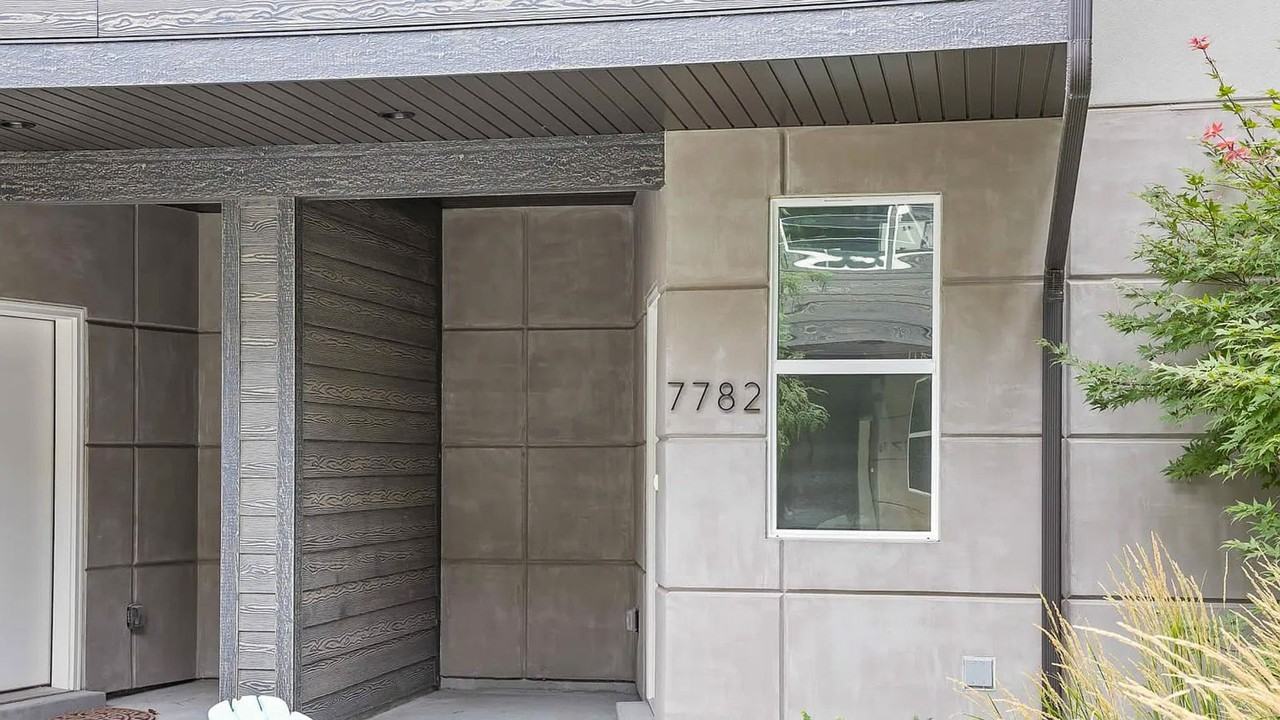 7782 S Rooftop Dr - Photo 2 of 49