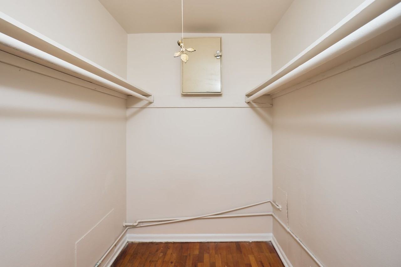 Lenox Hills Apartements - Photo 7 of 8