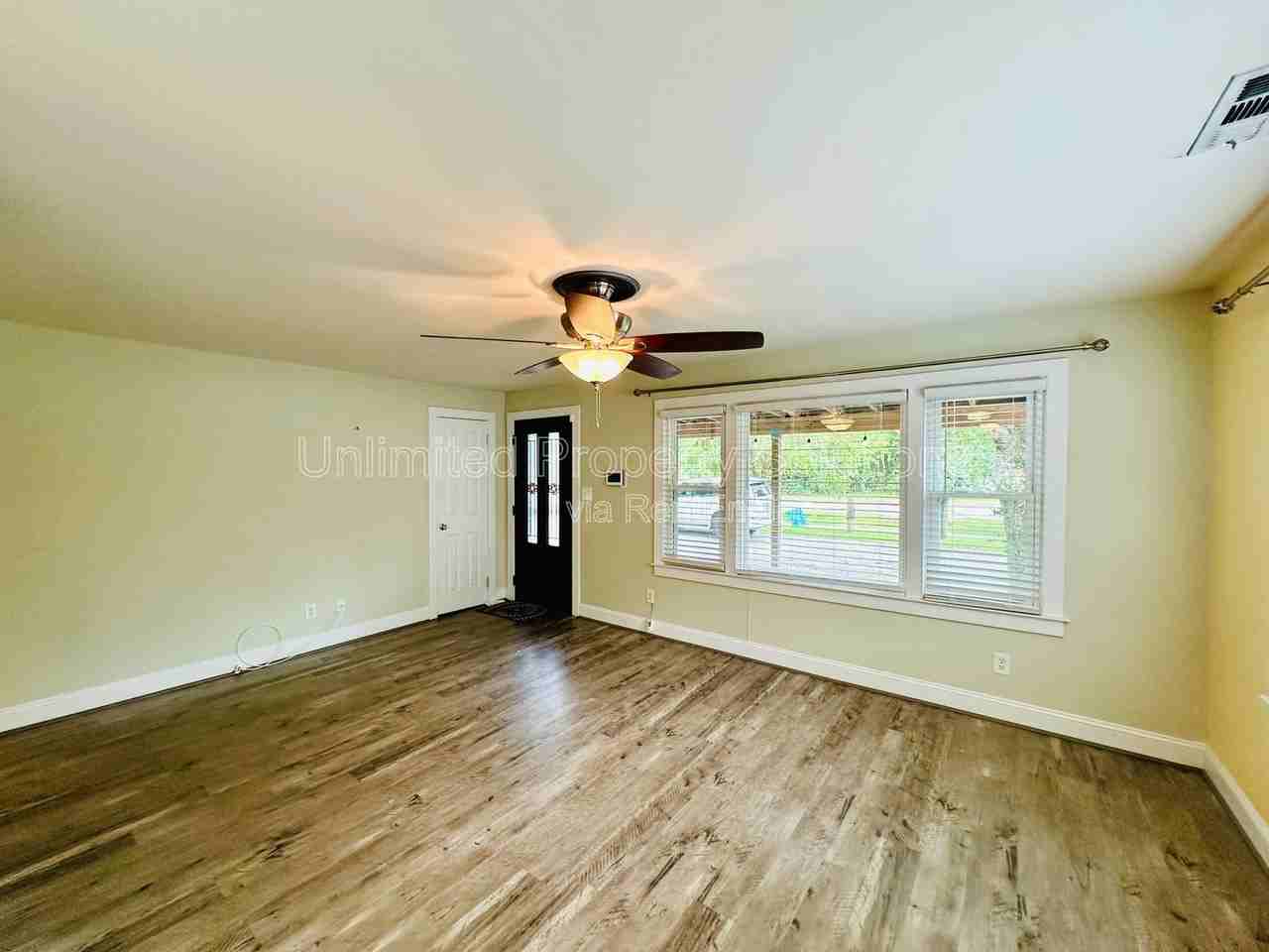 5009 Park Ave - Photo 3 of 19