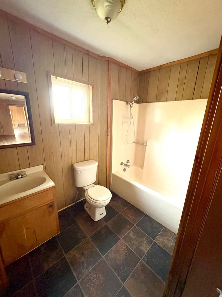 7435 Cycle Lane - Photo 4 of 5