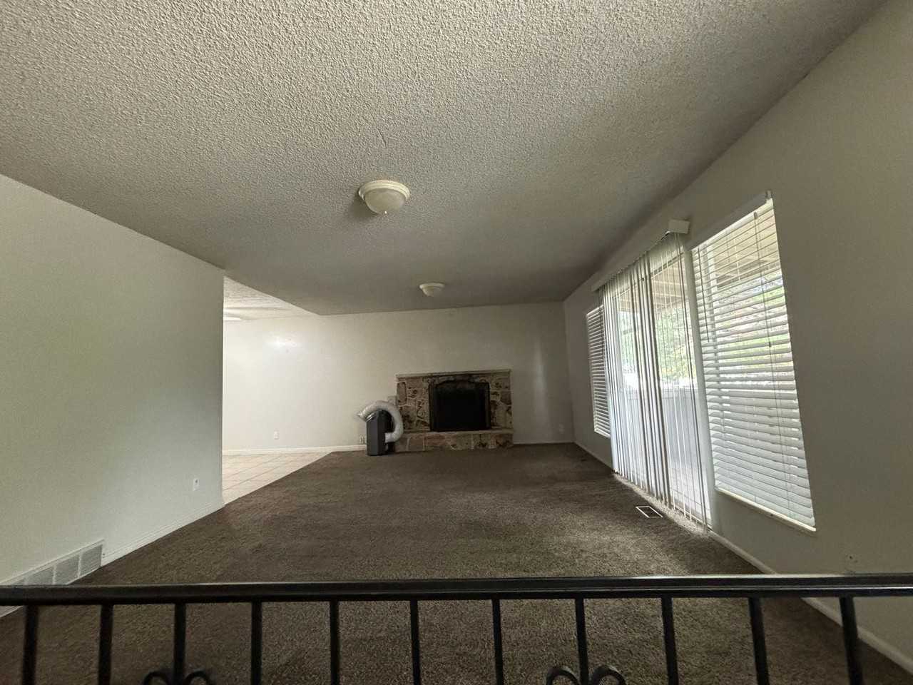 817 N 470 E - Photo 2 of 22