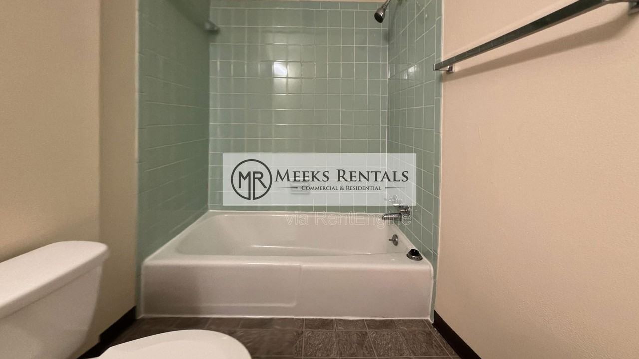 1539 4th Avenue #8 - Photo 5 of 9