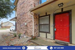 800 Bluebonnet Dr #B - Photo 1 of 1