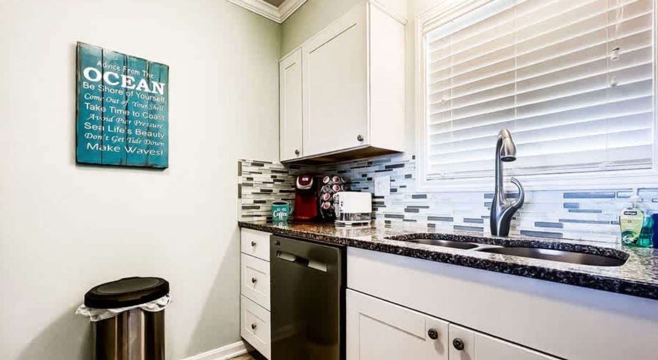 302 Canal Drive - Photo 2 of 13