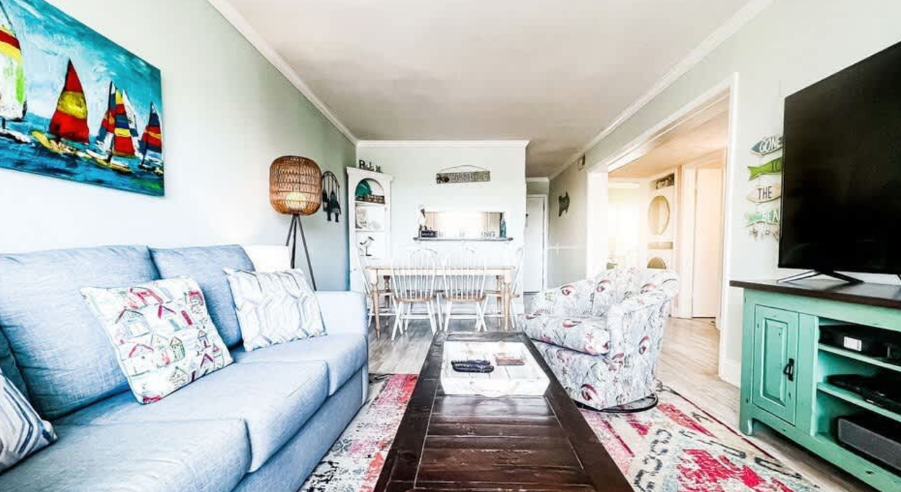 302 Canal Drive - Photo 5 of 13