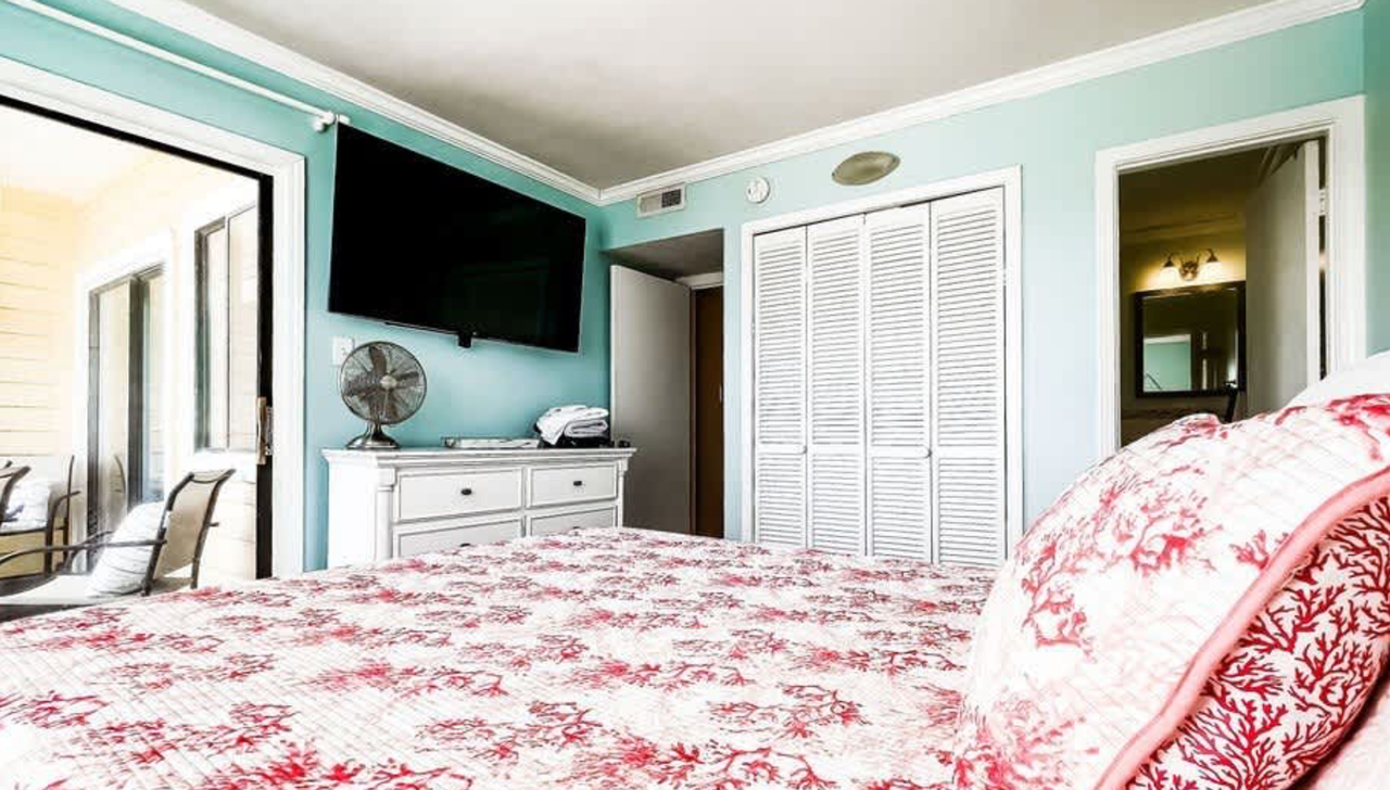 302 Canal Drive - Photo 7 of 13