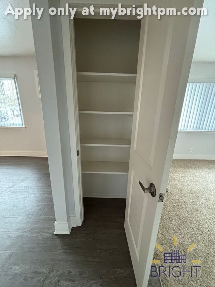 Sutter Crossing Apartments - Photo 7 of 23