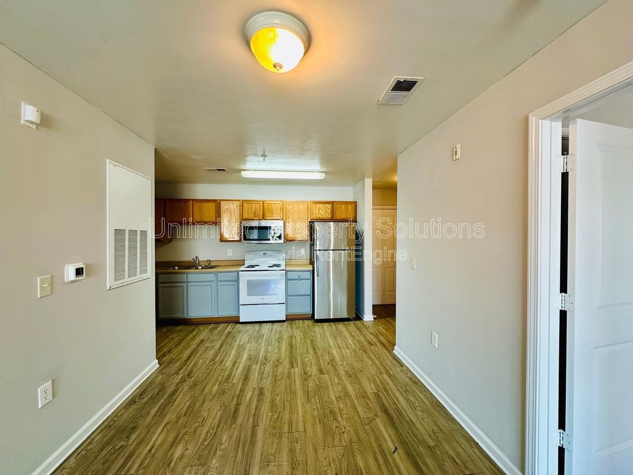 370 S Kerr Ave #105 - Photo 4 of 18