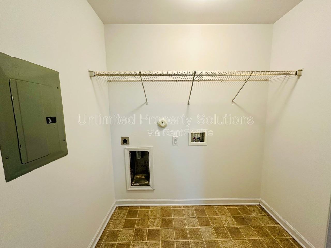 370 S Kerr Ave #105 - Photo 6 of 18