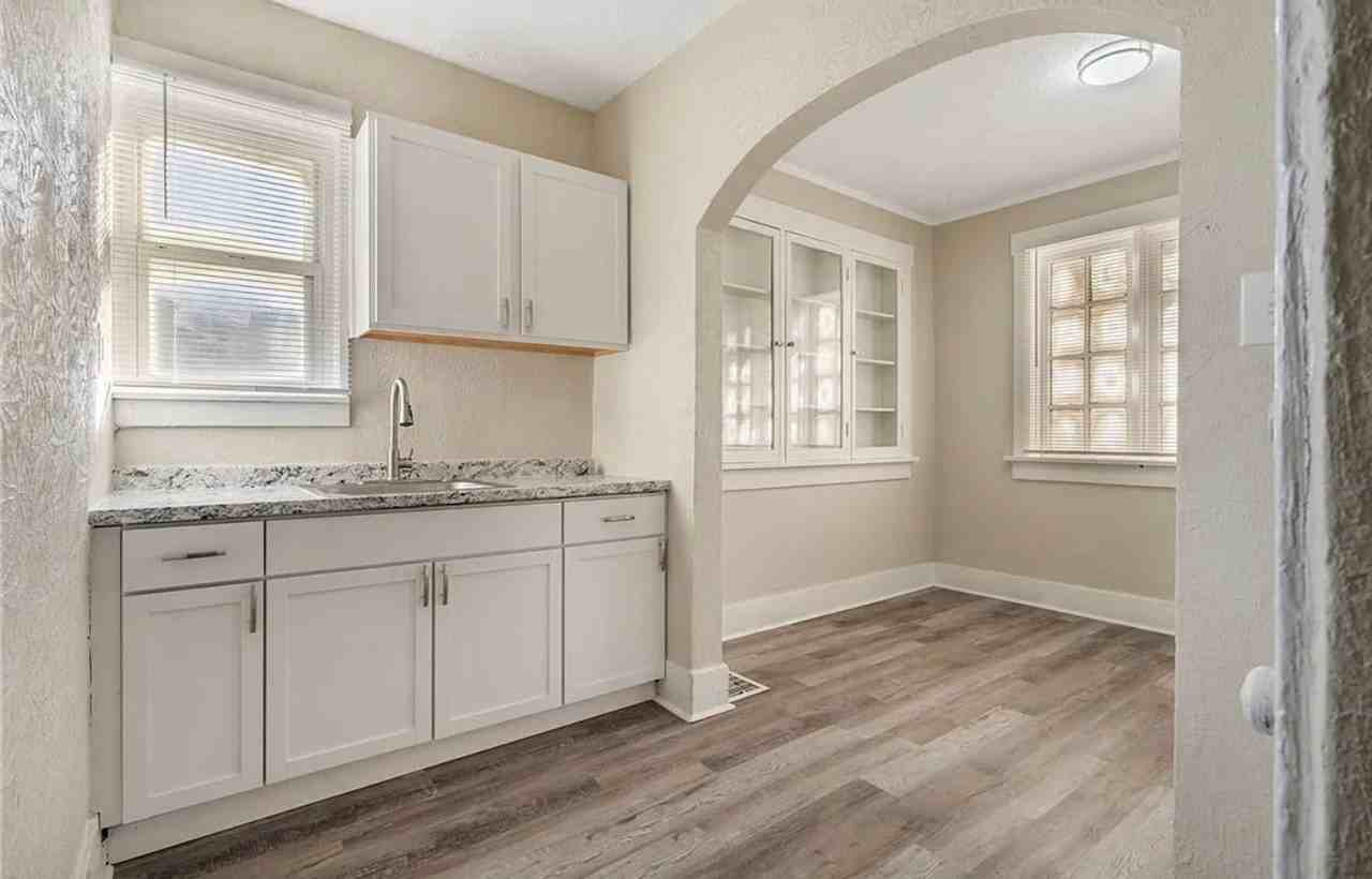 1112 22nd Street Northwest - Photo 5 of 6