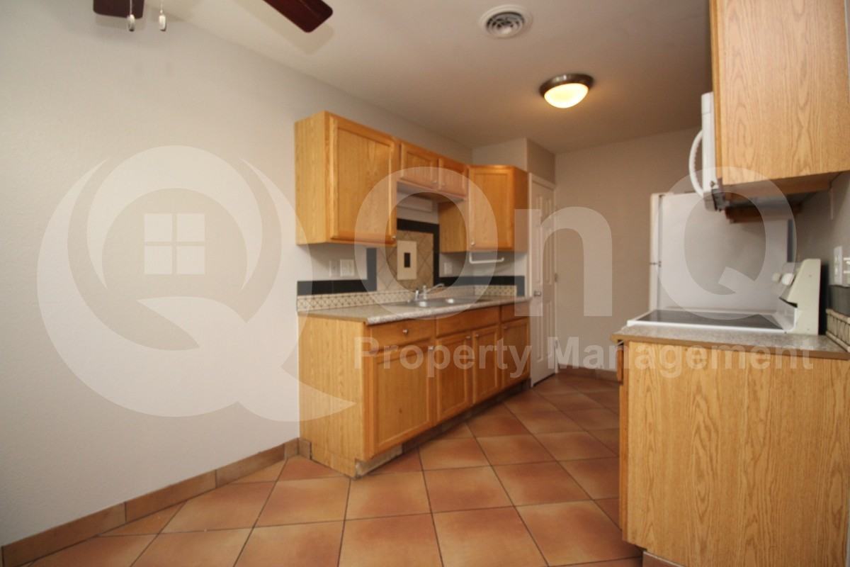 4109 East Moreland Street #2 - Photo 4 of 13