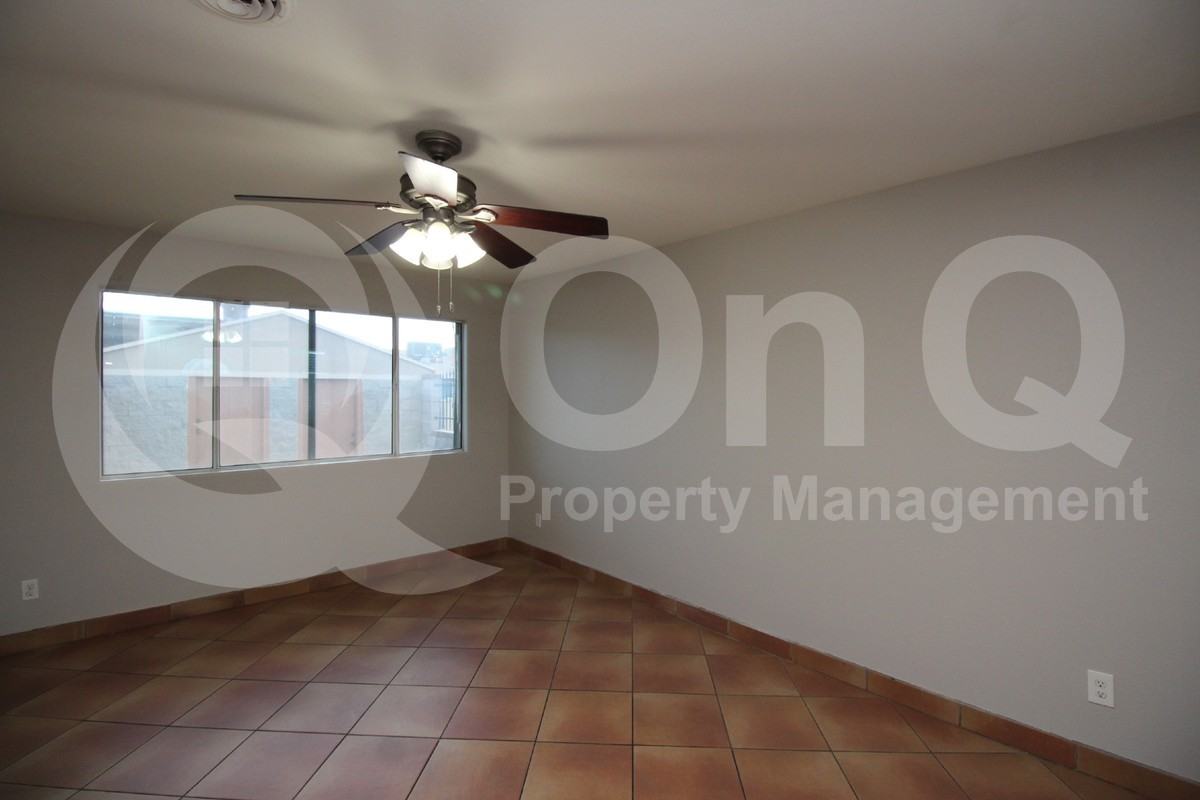 4109 East Moreland Street #2 - Photo 6 of 13