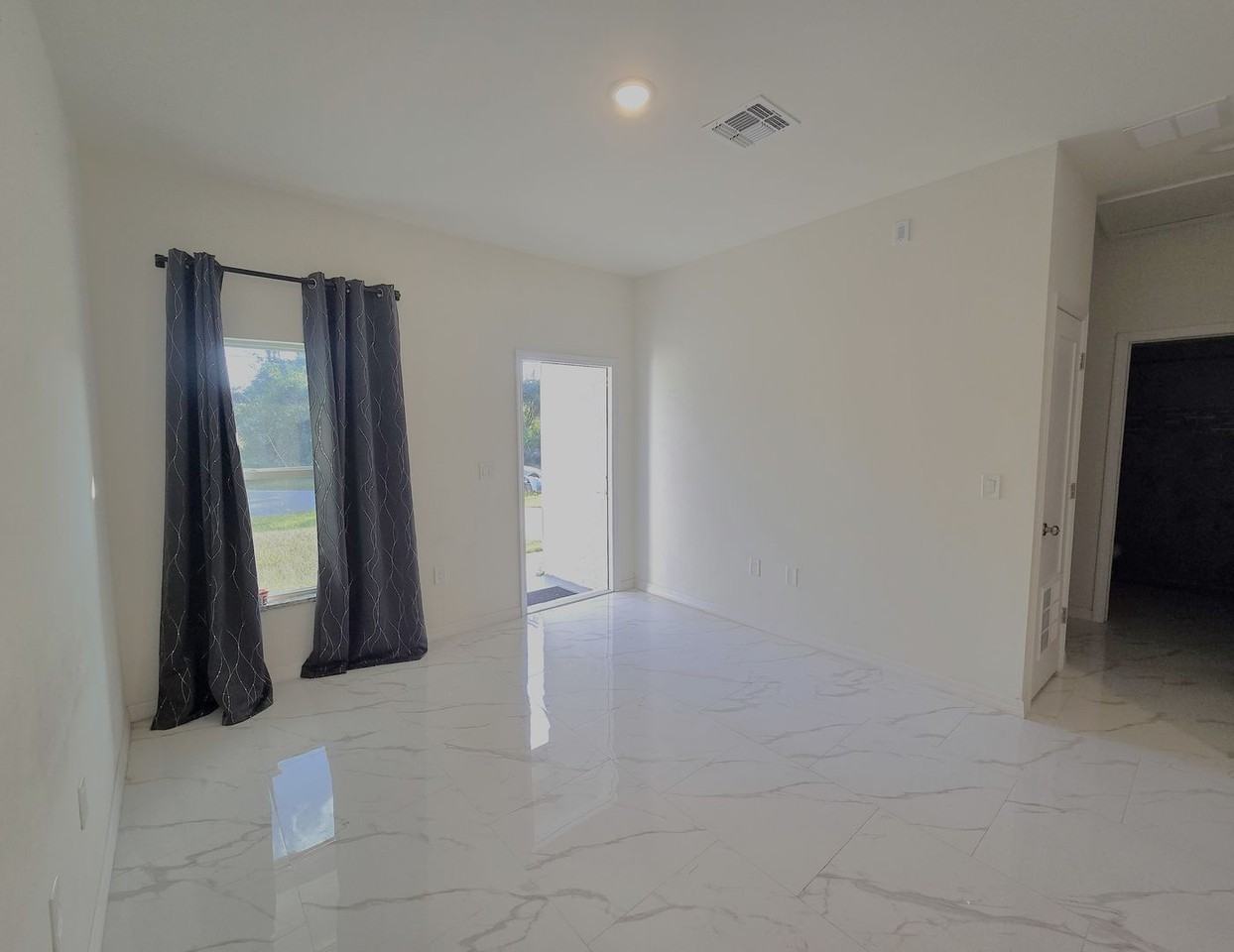 3520 49th St W - Photo 3 of 11