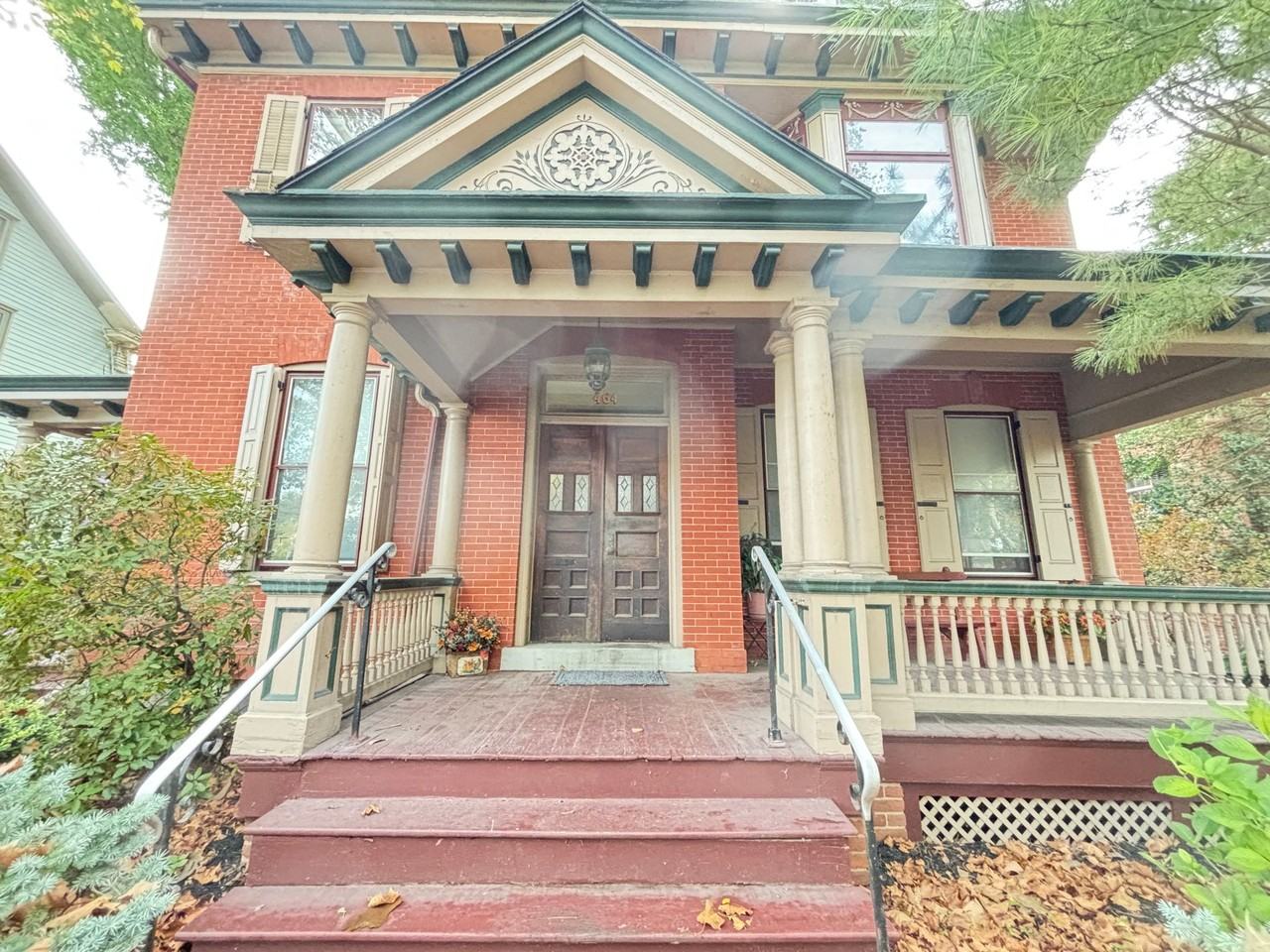 464 N. New St. - Photo 2 of 5