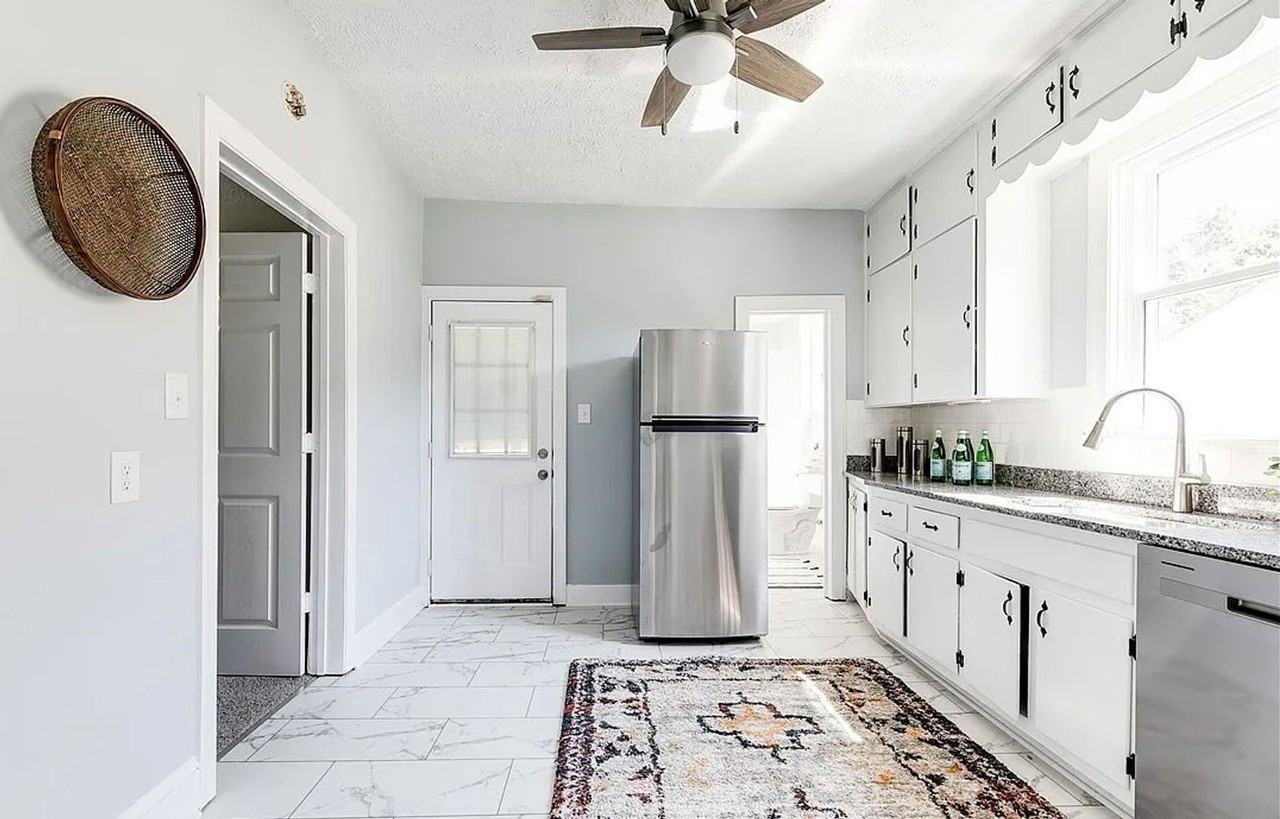 9 S Fern Ave #2 - Photo 7 of 19