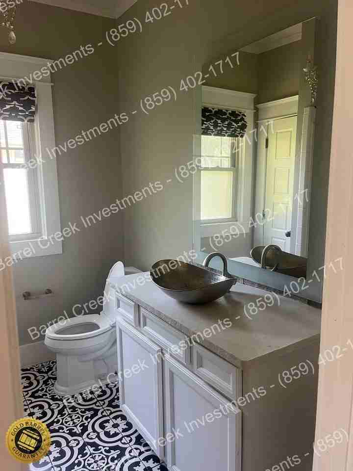 107 Mckinney Ct - Photo 6 of 15