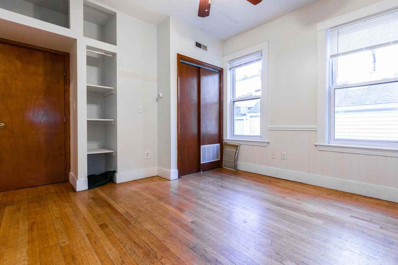 59 Linden St - Photo 3 of 17