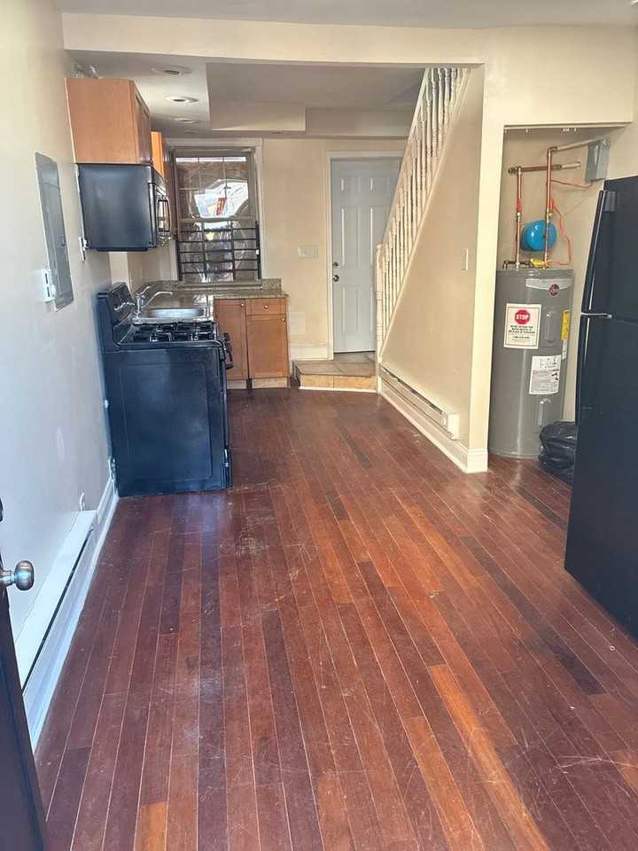 513 Callender Street - Photo 6 of 7