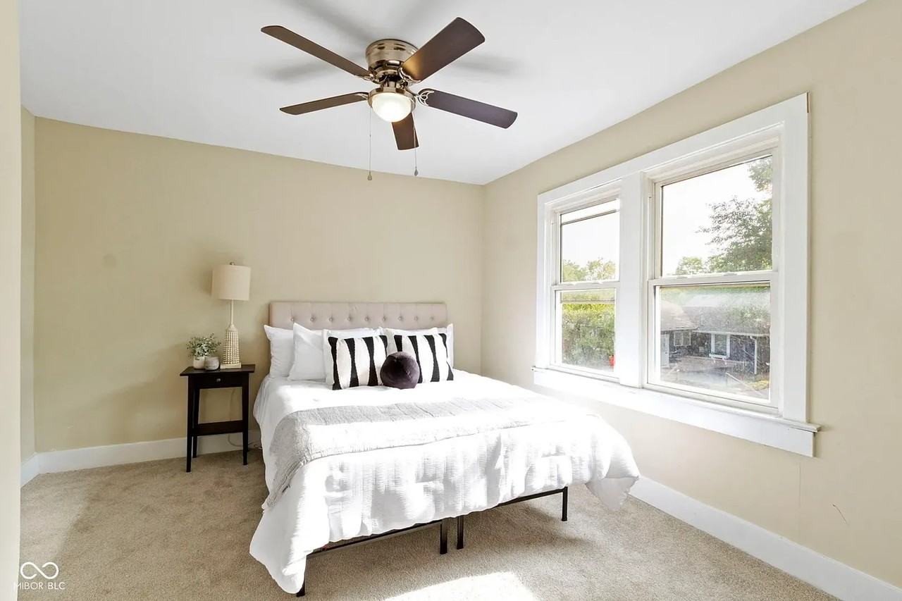 1306 N Tacoma Ave - Photo 7 of 26