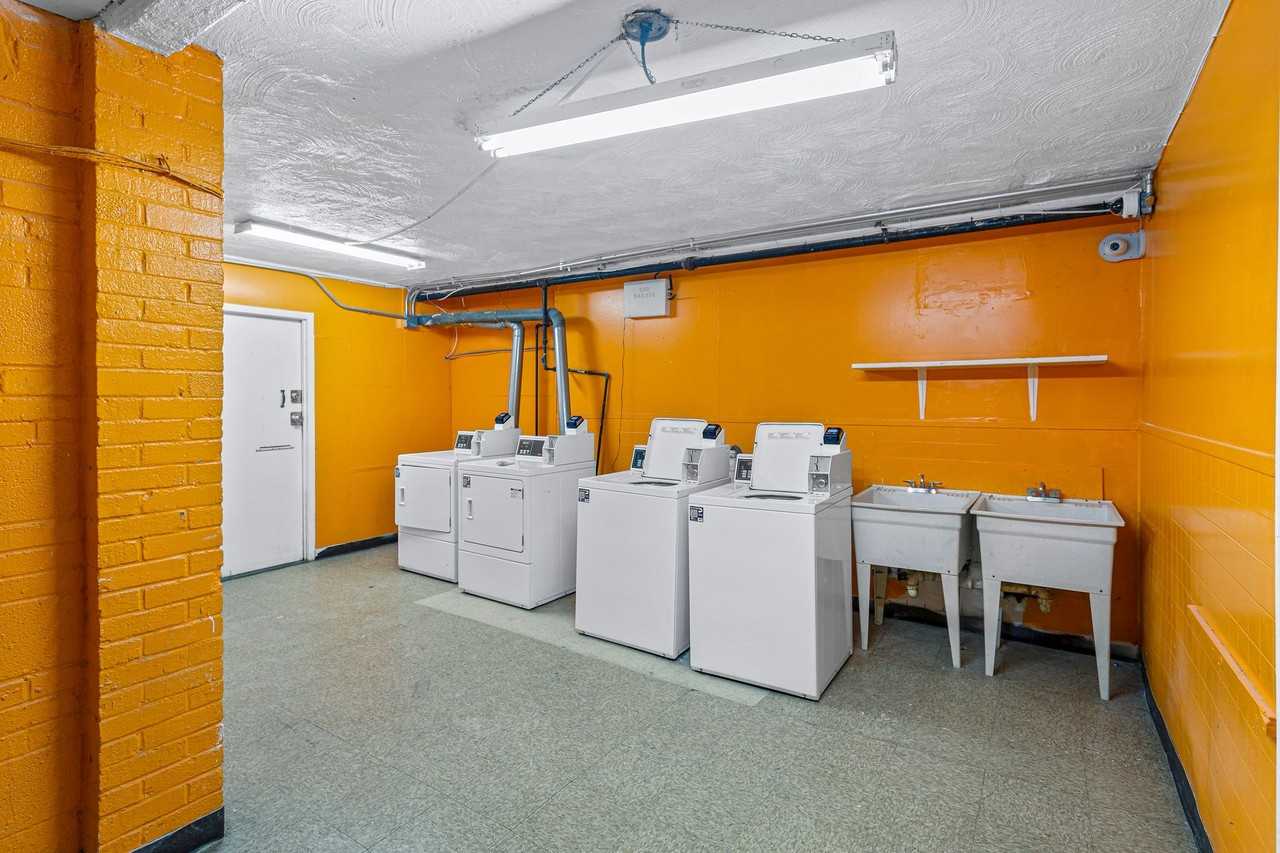 1225 Clifton - Photo 7 of 42