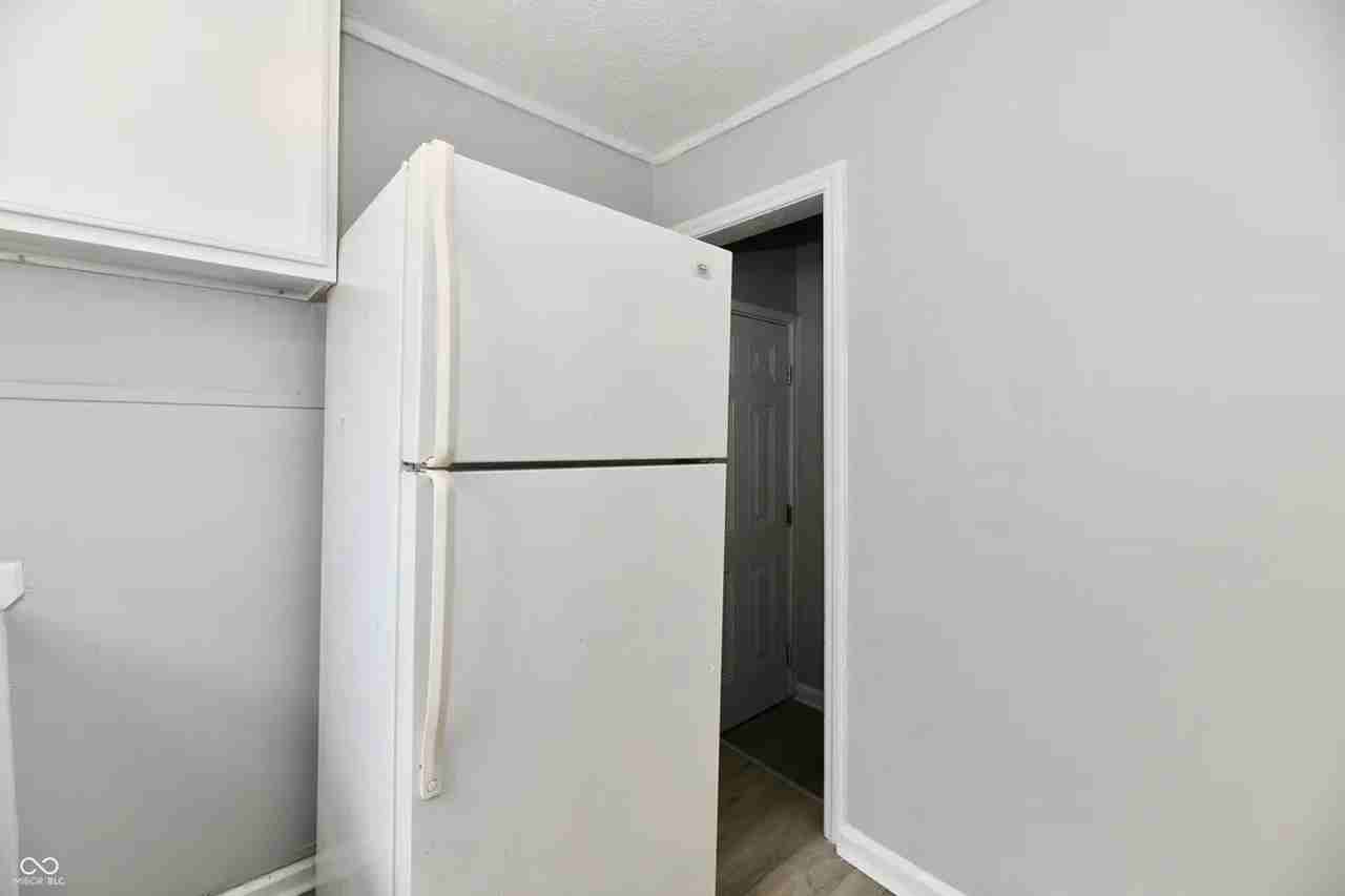 2966 North Olney Street - Photo 7 of 23