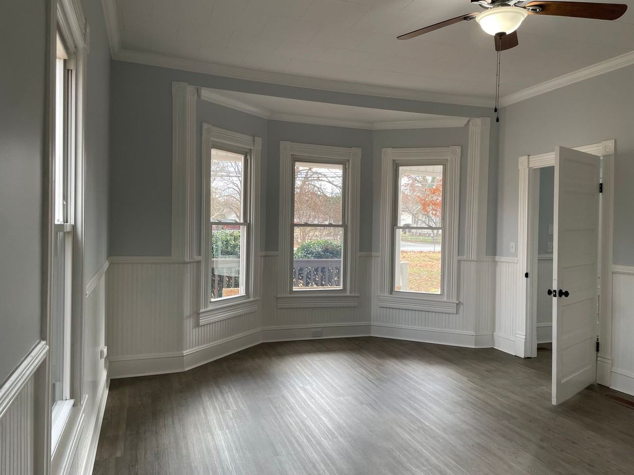 300 Cox Avenue - Photo 7 of 35